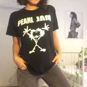 Black Pearl Jam T-Shirt